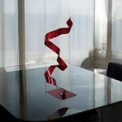 sculpture abstraite métal rouge
