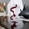 sculpture abstraite métal rouge