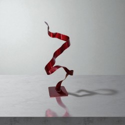 sculpture abstraite métal rouge