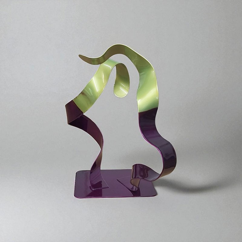 sculpture abstraite métal vert violet