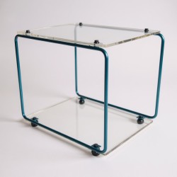 mobilier modulable en métal et plexiglas