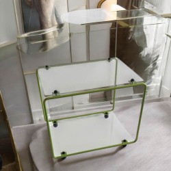 Petite table basse d'appoint design artisanale crée et fabriquée en France, modulable, plexiglas et métal peint vert anis