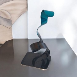 sculpture abstraite métal noir et turquoise