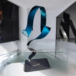 sculpture métal ruban torsadé turquoise et noir