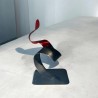 sculpture abstraite métal noir et rouge