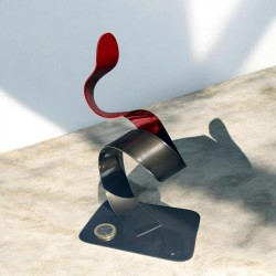 sculpture abstraite métal noir et rouge
