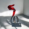 sculpture abstraite métal rouge noir