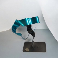 sculpture métal ruban torsadé turquoise et noir