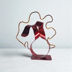 sculpture abstraite métal rouge et orange