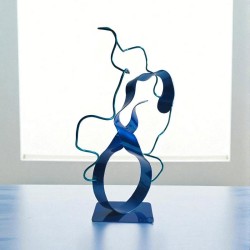 sculpture abstraite métal bleu marine et bleu turquoise