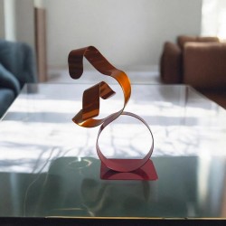 sculpture abstraite contemporaine métal rouge et orange