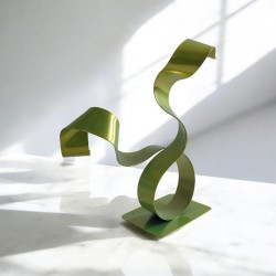 sculpture abstraite contemporaine métal vert anis