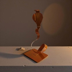 sculpture abstraite cobra orange