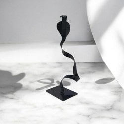 sculpture abstraite cobra noir