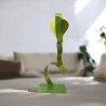 sculpture abstraite serpent en métal vert anis
