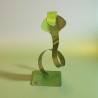 sculpture abstraite serpent en métal vert anis