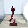 sculpture cobra stylisé rouge