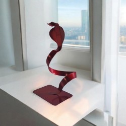 sculpture serpent naja stylisé rouge
