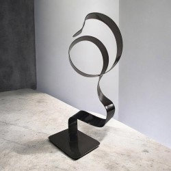 sculpture abstraite gris noir
