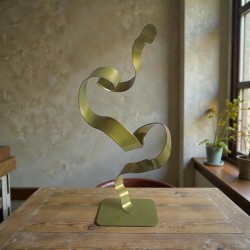 sculpture abstraite vert anis