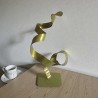 sculpture abstraite vert anis