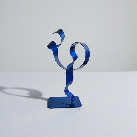 sculpture abstraite métal bleu marine