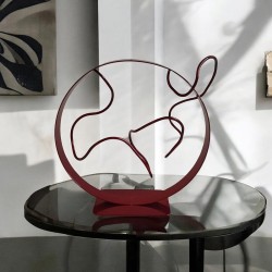 sculpture abstraite métal rouge