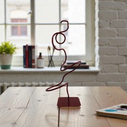 sculpture abstraite métal rouge