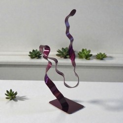 sculpture ruban torsadé violet