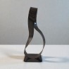 sculpture ruban de Mobius noire