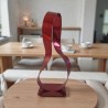 sculpture ruban de Mobius rouge