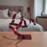 sculpture abstraite métal rouge