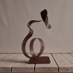 sculpture abstraite rouille