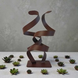 sculpture abstraite couleur rouille