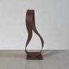 sculpture ruban de Mobius rouille