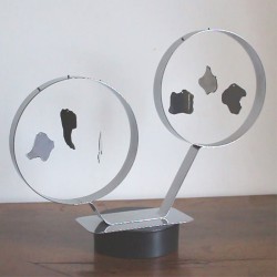 Objet décoratif fait main en métal chrome