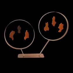 Objet décoratif fait main en métal orange