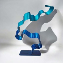 sculpture métal ruban torsadé turquoise marine