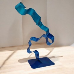 sculpture métal ruban torsadé turquoise marine
