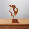 sculpture abstraite métal orange