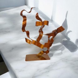 sculpture abstraite métal orange