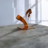 sculpture abstraite métal orange