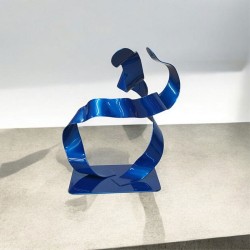 sculpture abstraite métal bleu