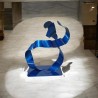 sculpture abstraite métal bleu