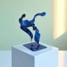 sculpture abstraite métal bleu