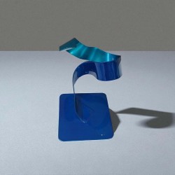sculpture abstraite métal bleu marine et turquoise