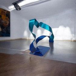 sculpture abstraite métal bleu turquoise